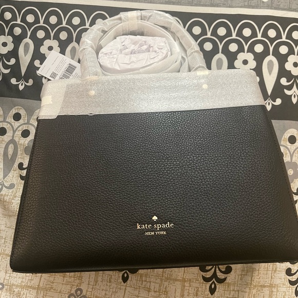 kate spade handbag purse Leila medium triple compartment satchel in leather - Picture 2 of 7